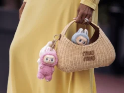 Labubu The Monsters V2 "HAVE A SEAT" Plush Purse Charm - Image 9